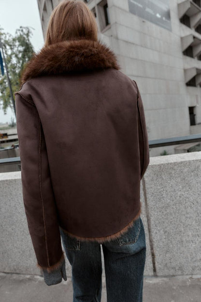 VESTE RÉVERSIBLE EFFET DAIM ET FOURRURE SYNTHÉTIQUE